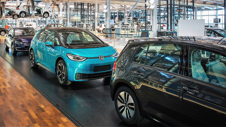 Η VW μεταφέρει εκατομμύρια αυτοκίνητα μέσω θαλάσσης